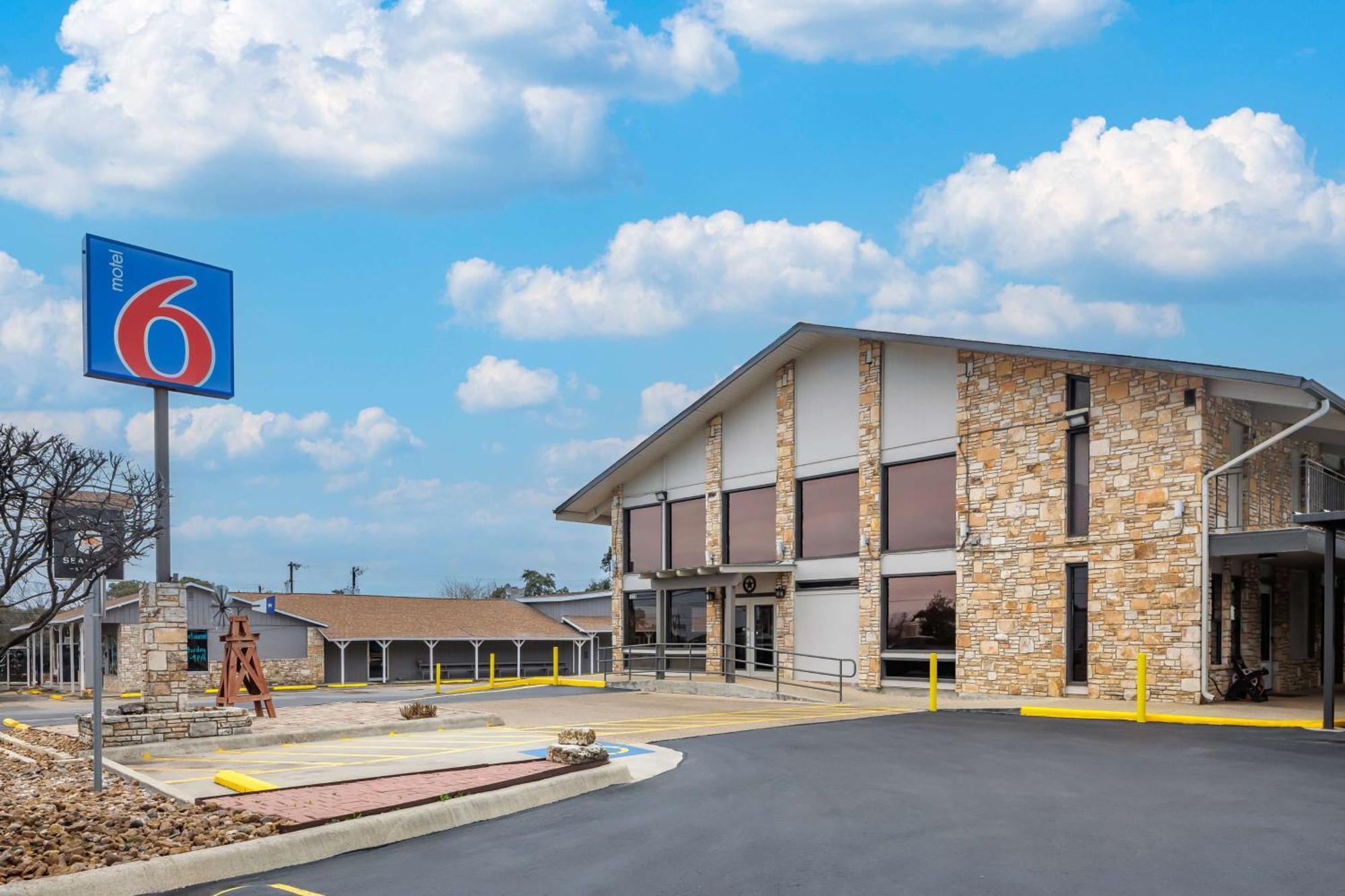 Motel 6-Boerne, Tx ภายนอก รูปภาพ