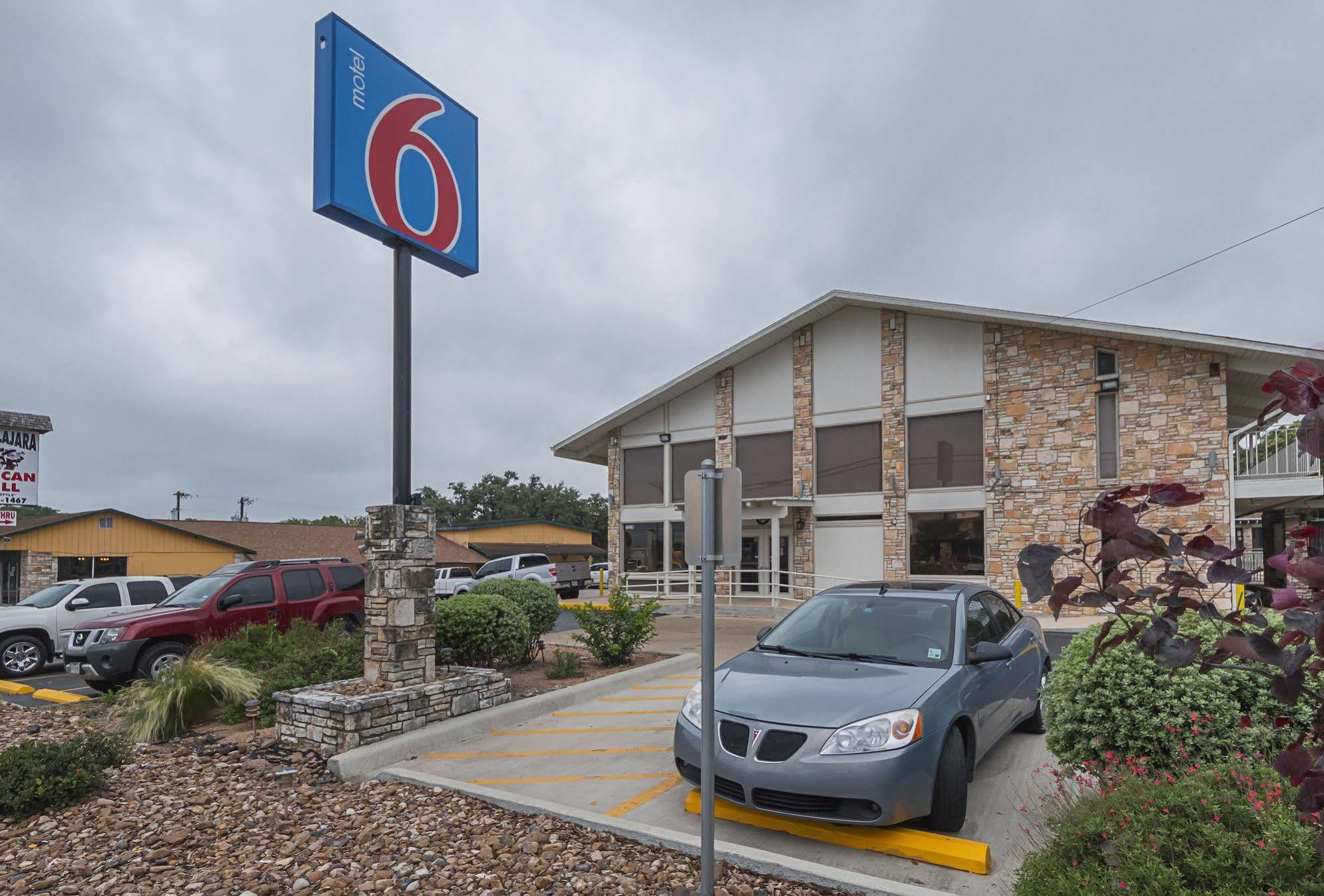 Motel 6-Boerne, Tx ภายนอก รูปภาพ